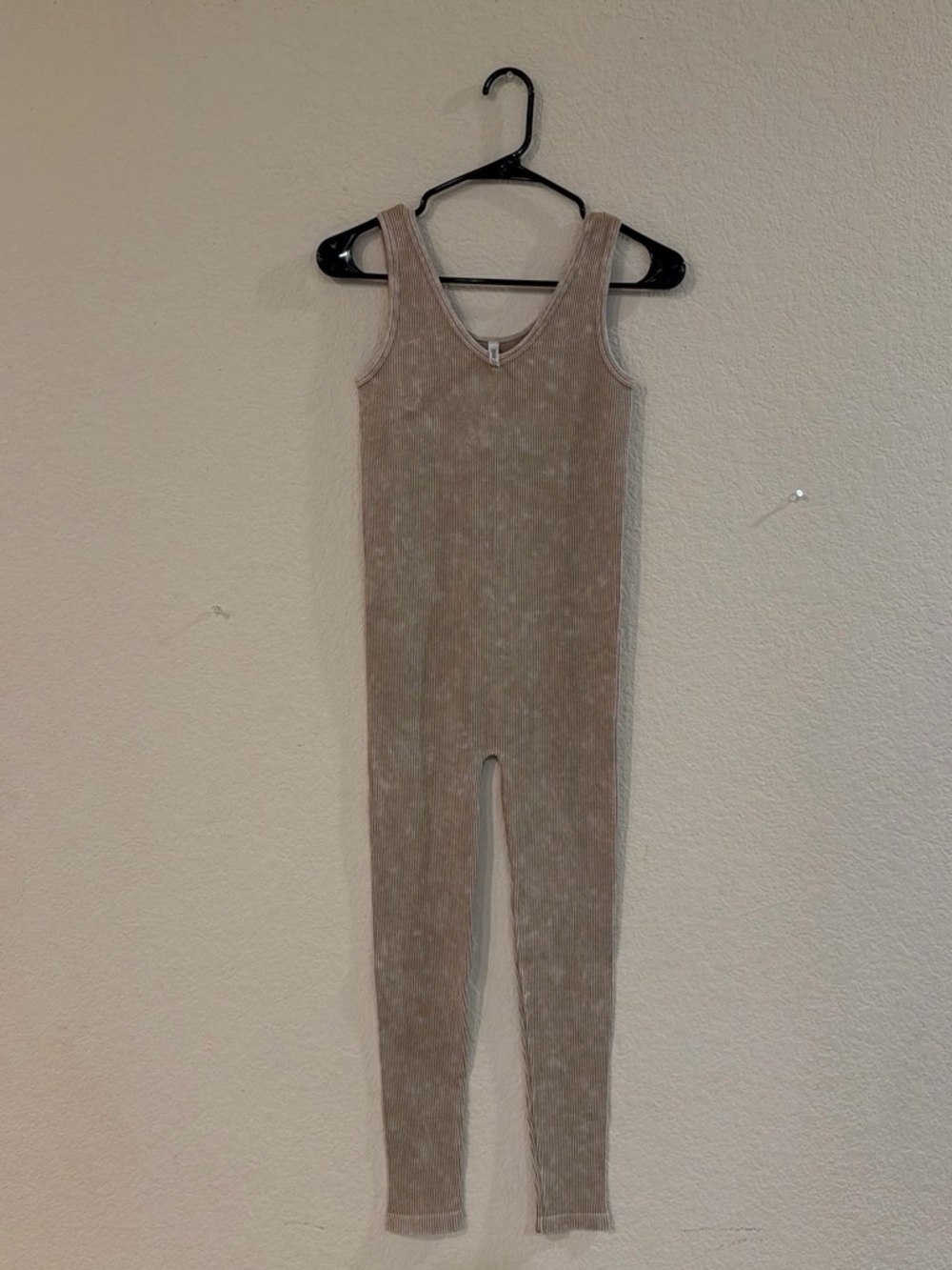 ZENANA ASH MOCHA JUMPSUIT SIZE
M/L